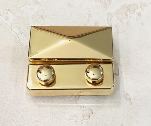 Замок для сумки. Золото 45х35 мм