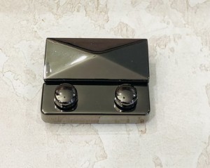 Замок для сумки. Черный никель 45х35 мм