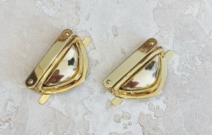 Замок для сумки. Золото 51х33 мм