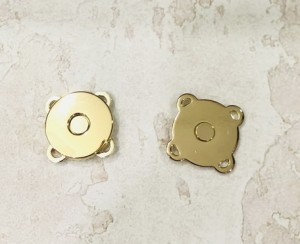 Магнитная кнопка 18 мм. Золото