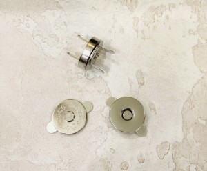 Магнитная кнопка 18 мм. Никель роллинг