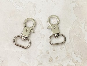 Карабин для сумки. Никель 20 мм
