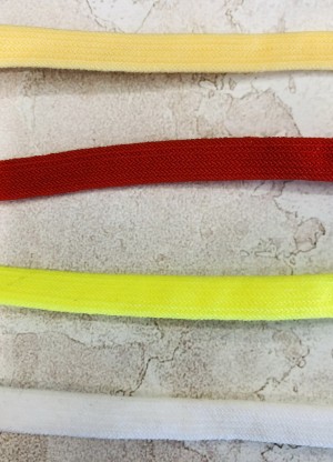 Шнурок плоский эластичный 8 мм. 95 см