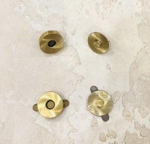 Магнитная кнопка 18 мм. Антик браш