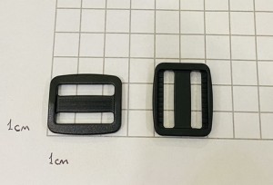 Рамка пластиковая. Черный (20 мм)