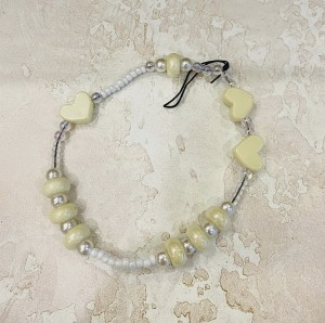 Шнурок для телефона брелок женский украшение браслет на руку