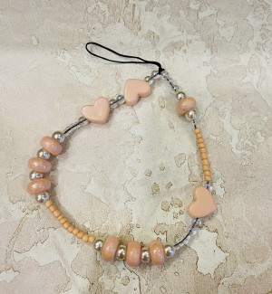 Шнурок для телефона брелок женский украшение браслет на руку (сердечки)