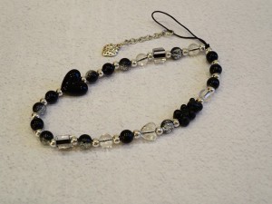 Шнурок для телефона брелок женский украшение браслет на руку