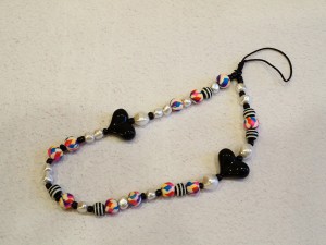 Шнурок для телефона брелок женский украшение браслет на руку