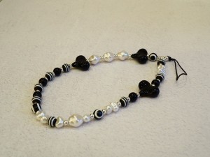 Шнурок для телефона брелок женский украшение браслет на руку (черный)