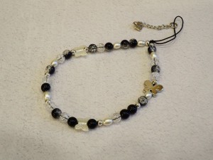 Шнурок для телефона брелок женский украшение браслет на руку