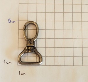Карабин для сумки. Черный никель браш 20 мм