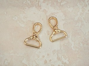 Карабин для сумки. Золото 25 мм