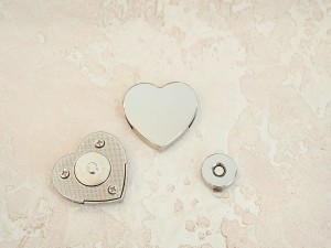 Замок для сумки на магните. Никель 40х36 мм