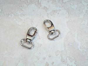 Карабин никель 18 мм