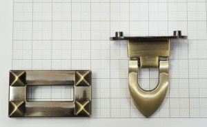 Замок для сумки. Антик браш 41х23 мм