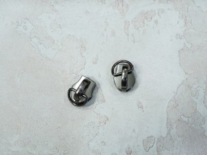 Слайдер для молнии. Черный никель роллинг (тип 8)