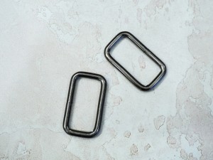 Рамка - ручкодержатель. Черный никель роллинг (32 мм)