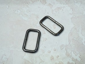 Рамка - ручкодержатель. Черный никель роллинг (32 мм)