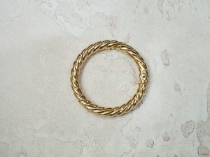 Кольцо карабин для сумки. Золото 30 мм