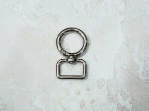Кольцо карабин для сумки. Никель 19 мм