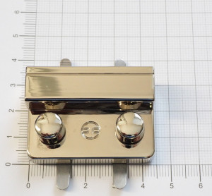 Замок для сумки. Никель 45х30 мм